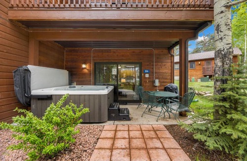 Fall River Estates Apartment | Bugle Pointe B08 by Estes Park Condos