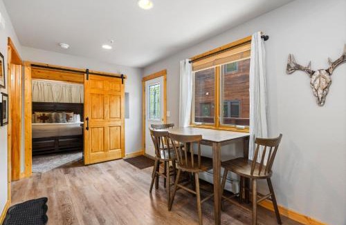 Fall River Estates Apartment | Bugle Pointe B13 by Estes Park Condos