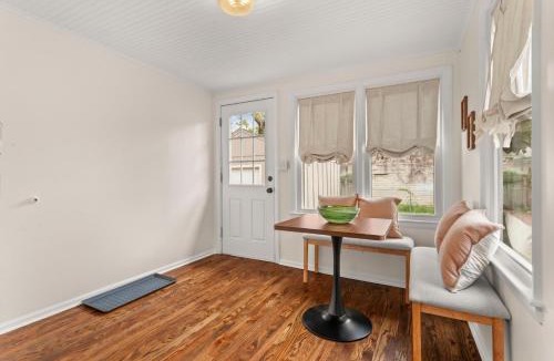 North Kansas City House | Bungalow 1023