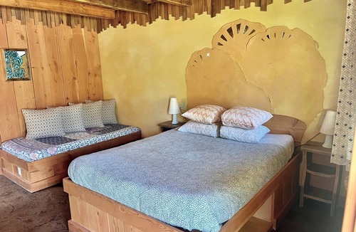 Winthrop Hotel | Bunkhouse Inn-Room 4, Walk to Downtown Winthrop!