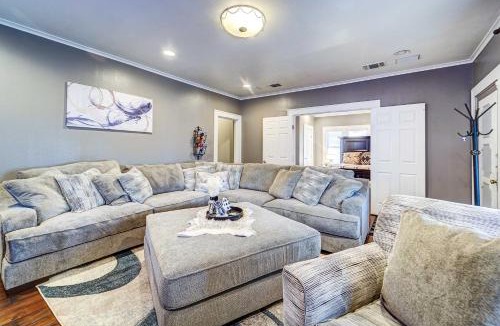 North Overton House | By Dtwn Lubbock! Spacious 4BR Home Near Texas Tech