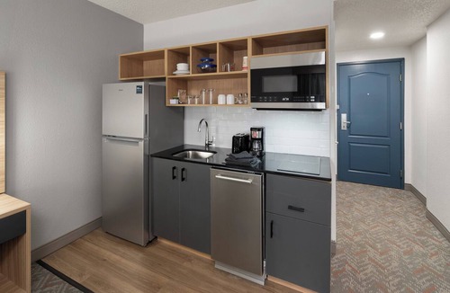 Greenwood Village Hotel | Candlewood Suites Greenwood Village DTC by IHG