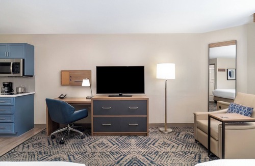 Northeast El Paso Hotel | Candlewood Suites El Paso North by IHG