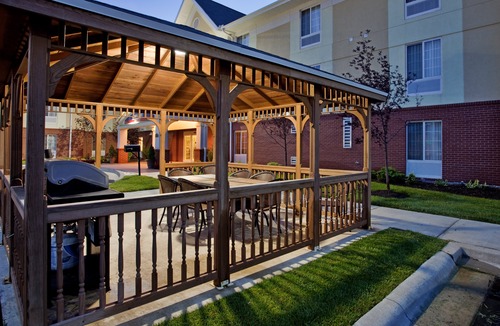 I-435 West KC-KS Hotel | Candlewood Suites Kansas City, an Ihg Hotel