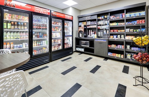 Farmers Branch Hotel | Candlewood Suites Dallas NW - Farmers Branch by IHG