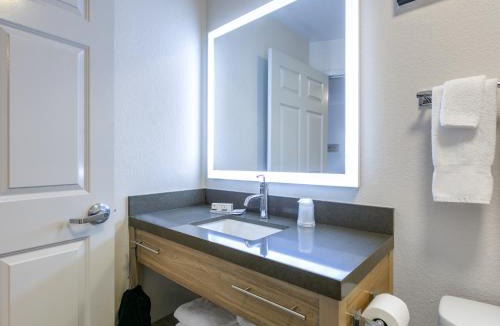 White Settlement Hotel | Candlewood Suites Fort Worth West by IHG