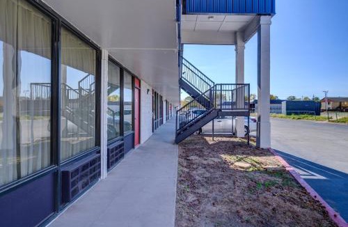 Lawton Hotel | Capital O Travelers Inn Lawton Fort Sill