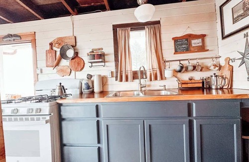 Port Angeles Cabin | Captains Quarters Olympic Beach Cabin on the Strait of Juan De Fuca