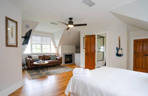 Five Points Hotel | Captivating Cowgirl - Curtis Park Club - RiNo