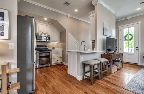 Carlton Landing Cottage | Carlton Landing! Charming Three Bedroom Cottage