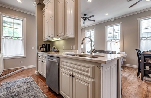 Carlton Landing Cottage | Carlton Landing! Charming Three Bedroom Cottage