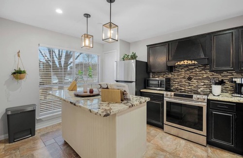 Summerfields House | Casa Amigos/Cozy Getaway Near MAJOR INTERNATIONAL SPORTING EVENT