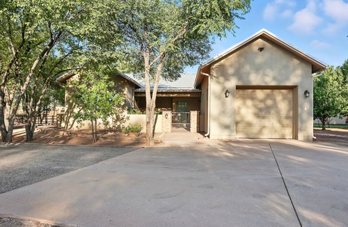 Corrales House | Casa Bonita in the heart of Corrales