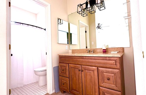 Vista Del Norte Alliance House | Casa de Cozy w/Hot Air Balloon Views
