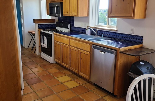 Santa Fe House | Casa De La Loma, Spacious 4-bedroom house in wonderful Santa Fe with AC.