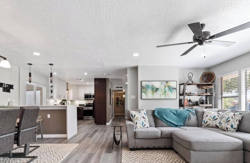 Paradise Hills Civic House | Casa De Paradise Hills