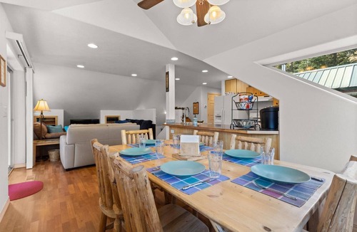 Rathdrum House | Casa Twin Lakes | Private Dock, Lake View, Fire Pit, Large Yard, Near Silverwood