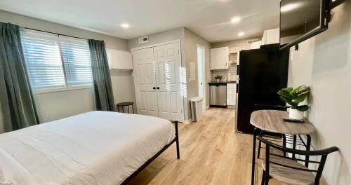 Joslyn Castle Apartment | Cathedral Studio