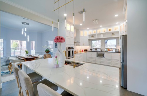 Cedar Hill House | Cedar Hill Estate w/Pool! Luxe Home & Apartment