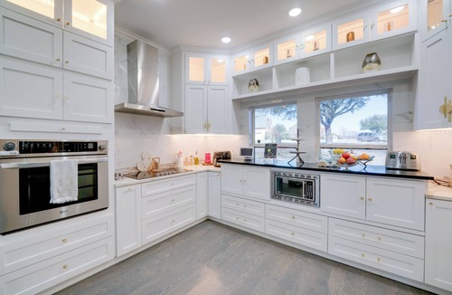 Cedar Hill House | Cedar Hill Estate w/Pool! Luxe Home & Apartment