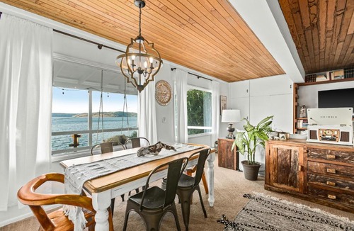 Tacoma House | 'Cedar & Sage' Waterfront Cottage on Puget Sound