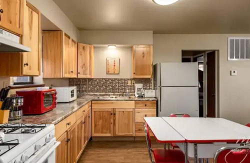 Compton Cabin | Centerpoint Trail Cabin- Perfect hiking just steps away
