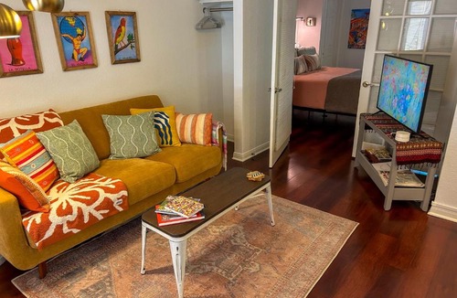 Alta Vista House | Central 1br 1ba SA Casita w full kitchen & patio