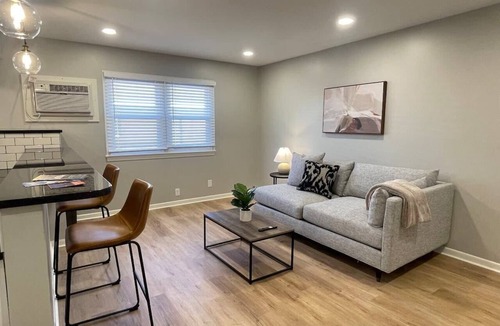 Joslyn Castle Apartment | Central Apartment by UNMC, Walk Everywhere