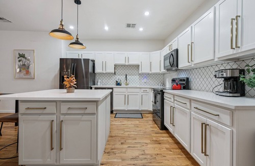 Central Oklahoma City House | Central, charming, 4bd home, workspace, patios, king bed