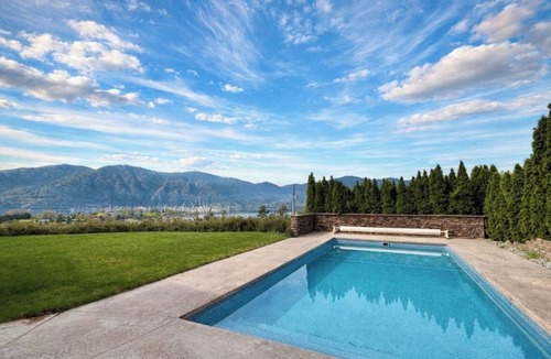 Manson House | Central Manson Home-Pool, Hot Tub, Lake Views
