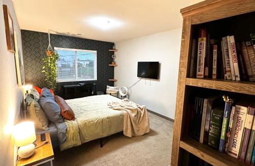 Central Tacoma House | Central Tacoma Homestay with breakfast included -private room-