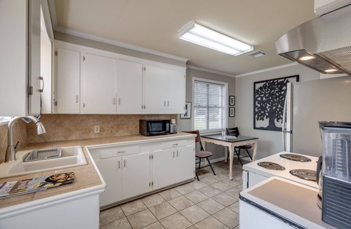 West Monroe House | Centrally located. Charming brick home. Quiet neighborhood.