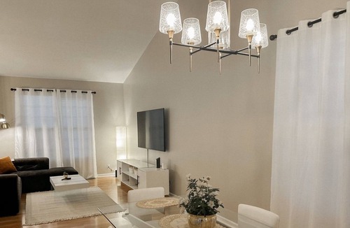 Millard House | Centrally Located Family Friendly Home in Quiet and Safe Neighborhood