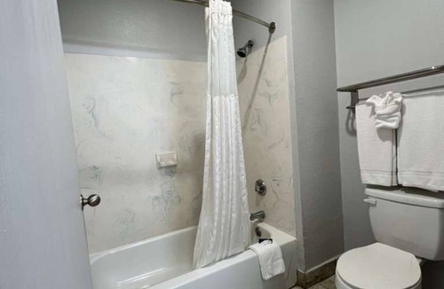 Dallas Hotel | CENTURY INN