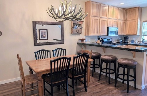 Government Camp Ski Chalet | Chalet 95 at The Official Collins Lake Resort