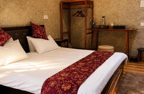 Srinagar Ski Chalet | Chalet Rivera Doodpathri