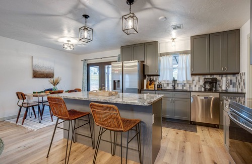 Chandler House | Chandler Vacation Rental on Route 66, Near Casino
