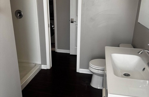 Dahlman Apartment | Charming 1-bedroom apartment downtown Omaha. Perfect for CWS or visiting Zoo