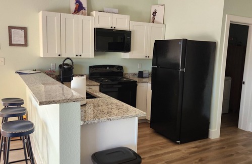 Graford Cabin | Charming 1-bedroom cabin on lg private pond close to Rocker B and Possum Kingdom