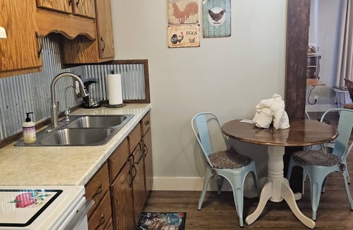 Hot Springs Apartment | Charming 1-bedroom apartment with WiFi, AC in lovely Hot Springs