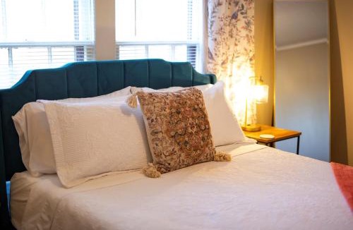 West Point House | Charming 1940s Bungalow Cozy Vibes & Vintage Style