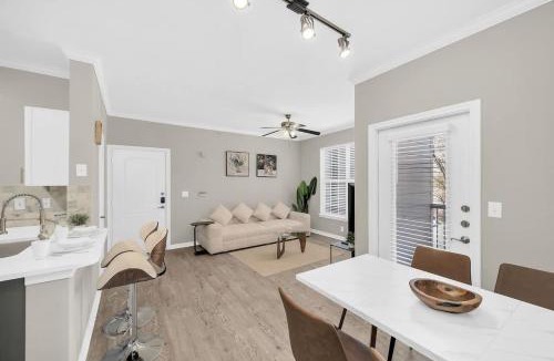 Egypt Apartment | Charming 1BR Easy Access to The Woodlands