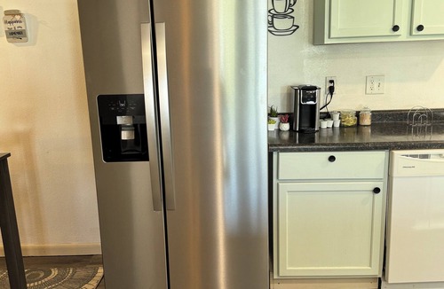 Wessington Springs House | Charming 2-bedroom house with WiFi, AC in Wessington Springs
