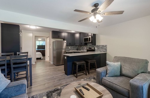 Columbia Apartment | Charming 2-Bed, 1-Bath Modern Retreat