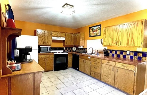 Brackettville House | Charming 2-bedroom house in Brackettville with AC, WiFi