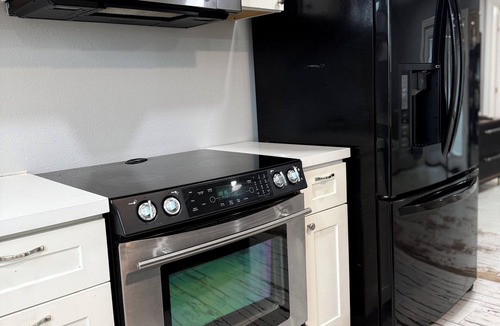 Georgetown Cottage | Charming 2-bedroom cottage in lovely Georgetown TX