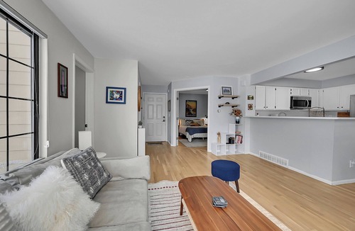 Gunbarrel Condo | Charming 2-bedroom condo near dog park, trails, breweries! 30-day minimum