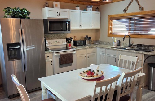 Bernalillo House | Charming 2-bedroom farmhouse between Albuquerque and Santa Fe.