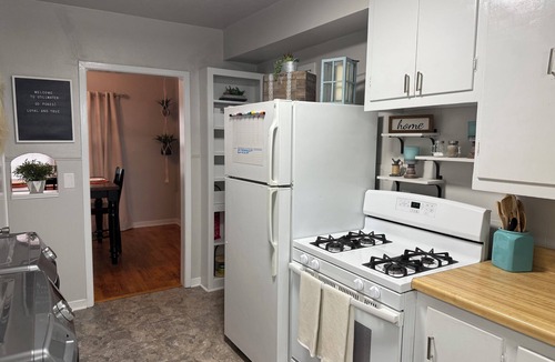 Stillwater House | Charming 2-bedroom house- 5 minutes from OSU campus!