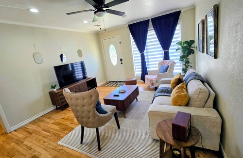 Lubbock House | Charming 2-bedroom house in Lubbock TX, Walking Distance from Texas Tech